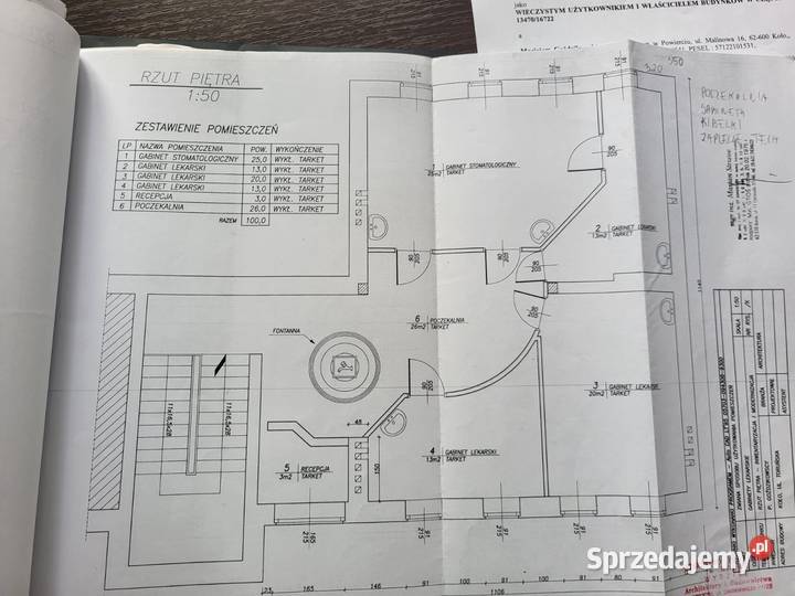 Budynek usługowo handlowy w centrum Koła na parking