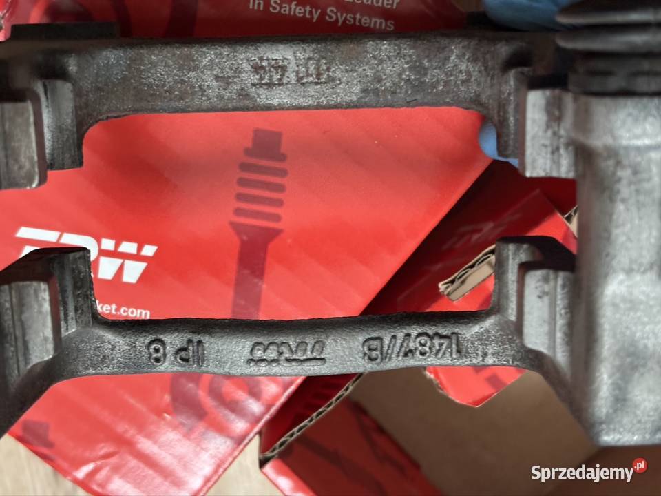 Jarzma TRW BDA675 S Mondeo inne Ford Układ hamulcowy Warszawa