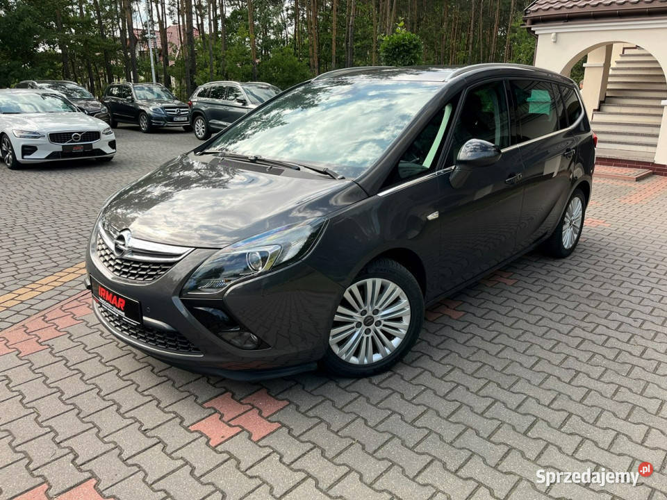 Opel Zafira 14 turbo 140 7 foteli Kamera cofania Rok produkcji 2014 Lipówki