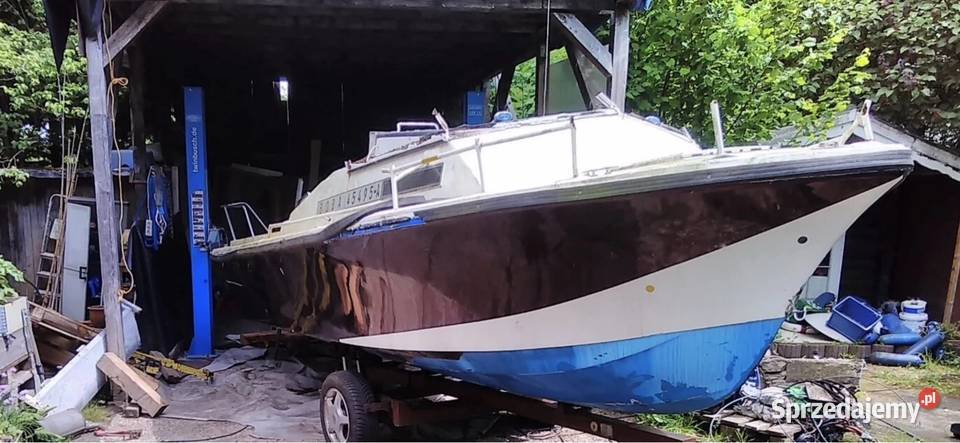 Kadłub motorówka łódź kabinowa skorupa z Zbąszyń