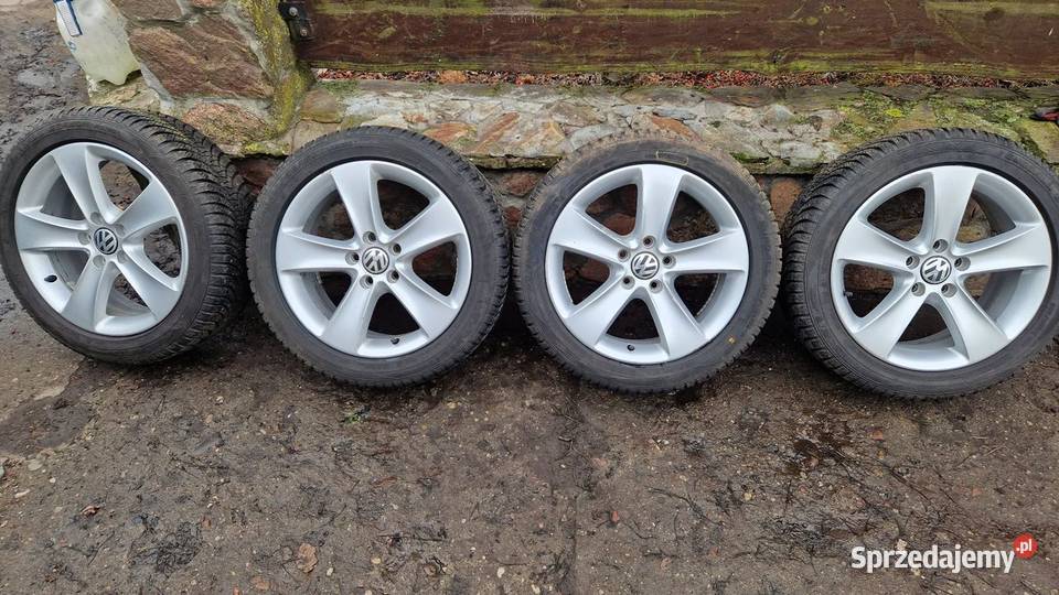 VW Felgi aluminiowe z oponami wielosezonowe Samochodowe Słowikowo