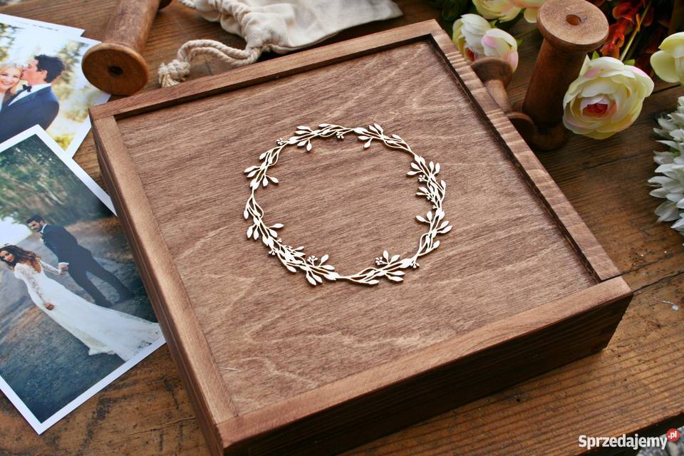 Drewniane pudełko na zdjęcia pendrive 16 GB Poznań sprzedam