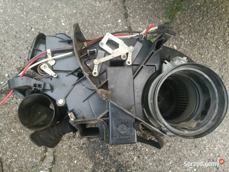 Tunel Audi 100 C3 części 23R5 Automat klima Biłgoraj