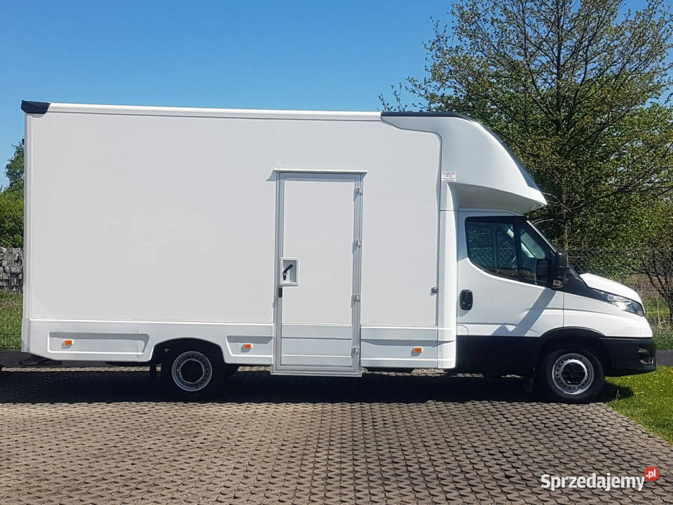 Iveco Daily KONTENER NISKOPODŁOGOWY 443x223x242 2287cm3 Poręba