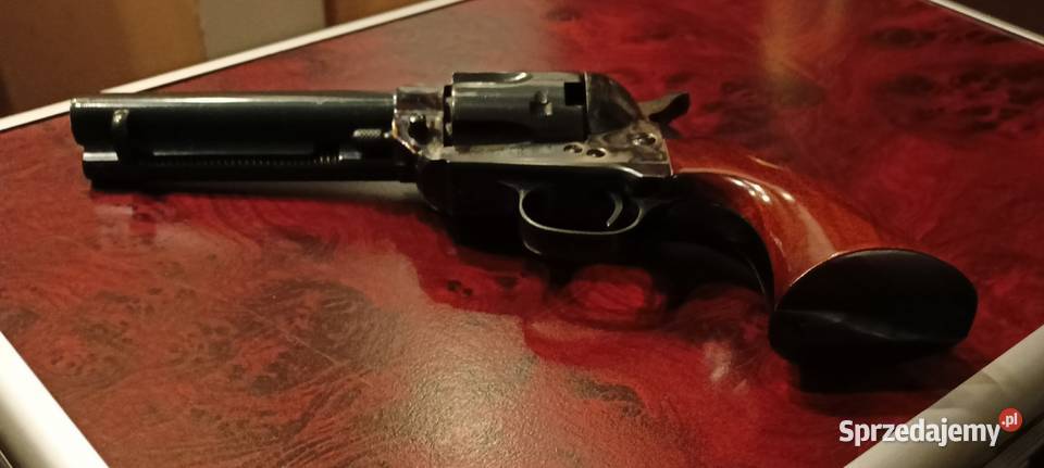 Rewolwer czarnoprochowy cattleman Uberti Rzeszów