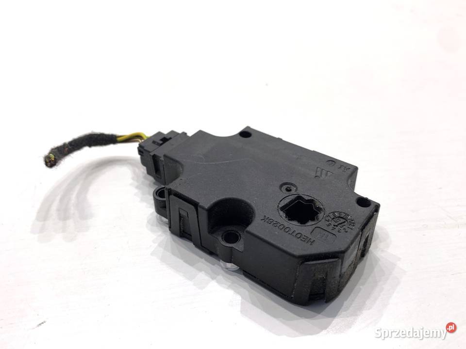 SILNIK NAGRZEWNICY AUDI CZ1139300857 A7 4G 1018 Silniki