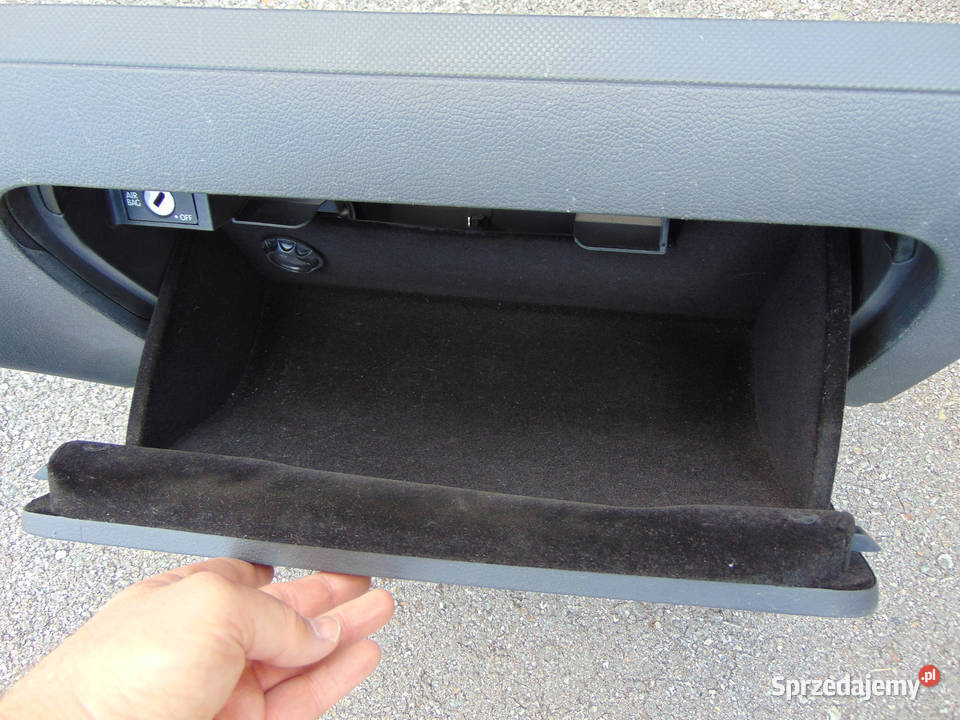Schowek pasażera 1K1857290 VW Golf V Kombi Jetta Ryki
