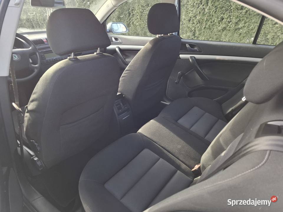 Skoda octavia Dzierzążenko