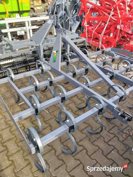Kultywator agregatowy o szerokości roboczej 18 Nidzica sprzedam
