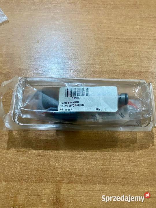 ELEKTROZAWÓR SKRZYNI BIEGÓW MANITOU 706097