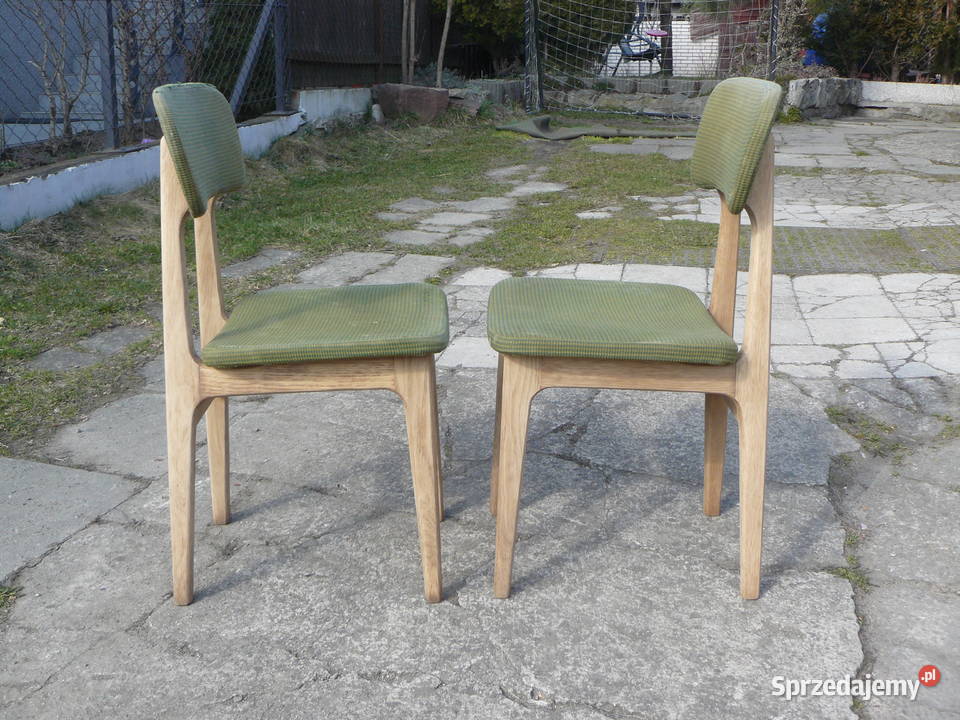Stare krzesła dębowe małopolskie