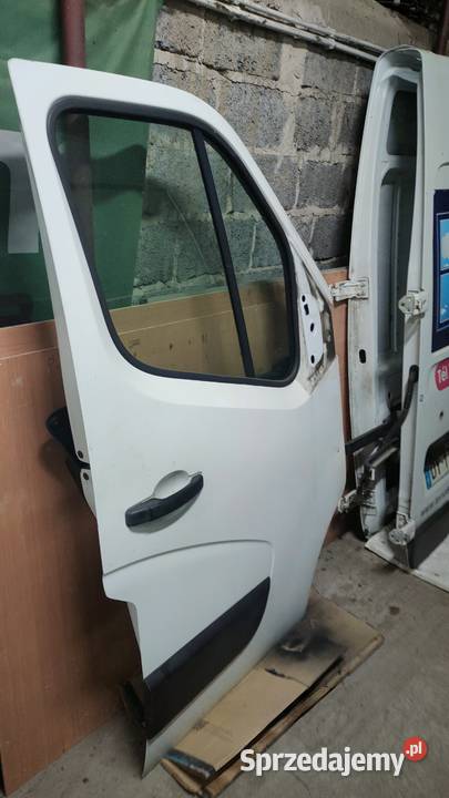 Renault Master 2015r L2H2 Goła karoseria