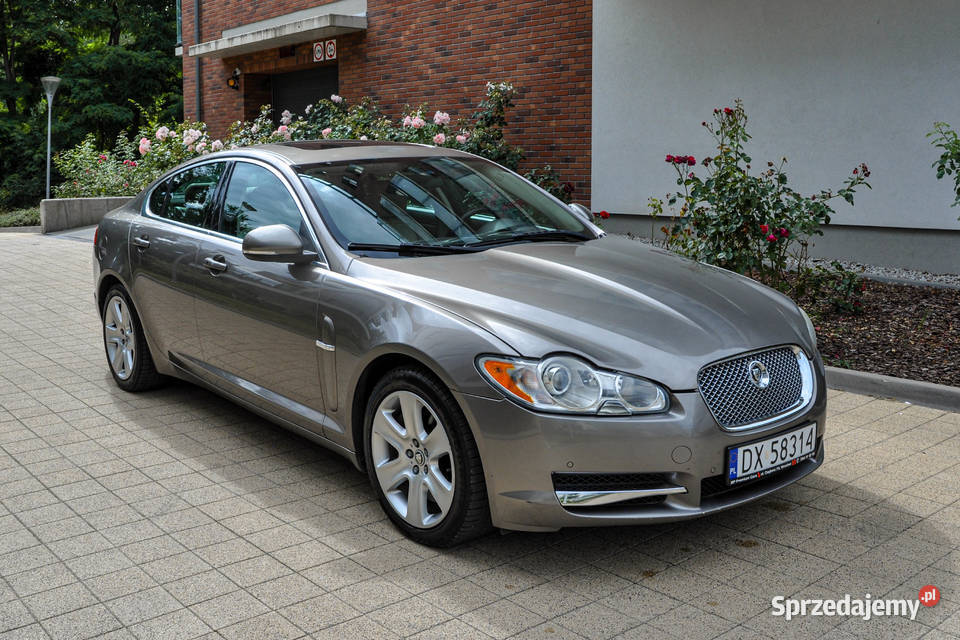 Jaguar XF 30d 275 2010 r Automat Skóry XF Wrocław