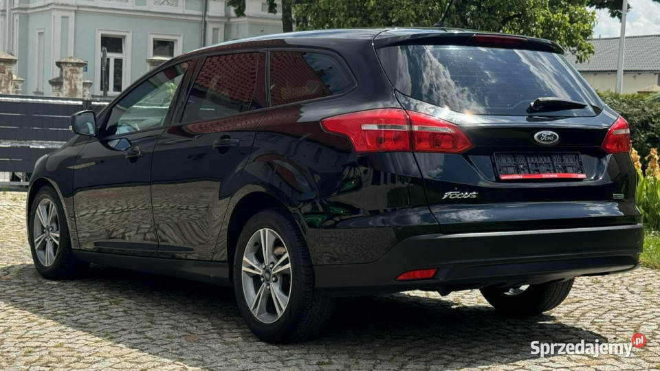 Ford Focus 10 ECOBOOST 125 z Niemiec NOWY MODEL przyciemniane szyby sprzedam