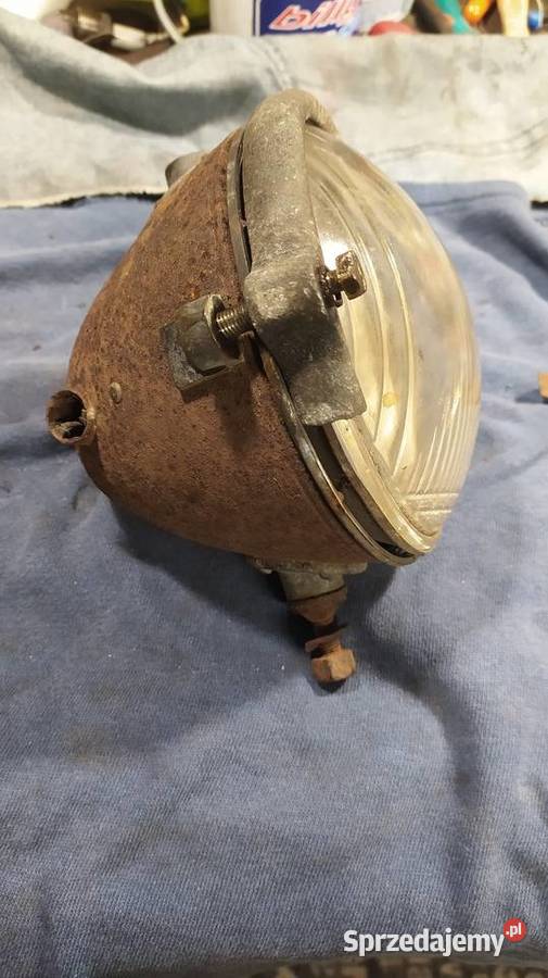 Stara lampa samochodowa Lampy przednie mazowieckie