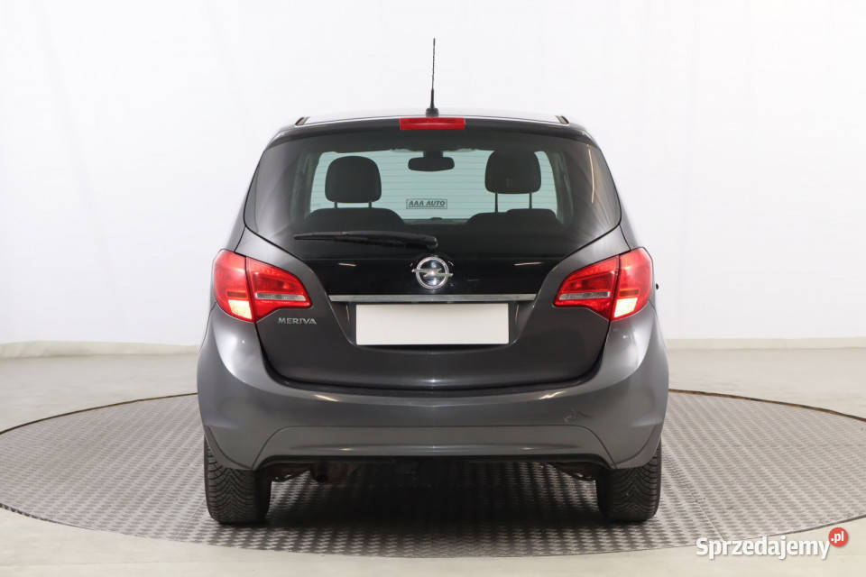 Opel Meriva 14 i światła przeciwmgielne Zabrze