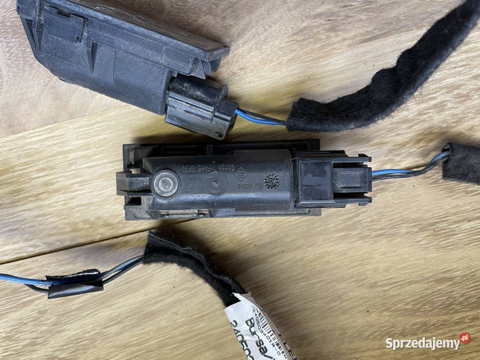 Lampa tył Renault clio IVlewa prawa Części samochodowe śląskie sprzedam