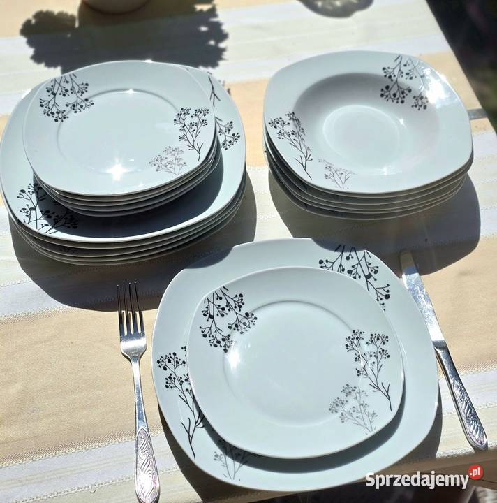 WYPRZEDAŻ MAGAZYNU 159 Zestaw 18 sztuk talerzy Talerze i talerzyki śląskie Zabrze
