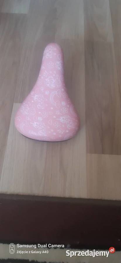 Sprzedam nowe siodełko piankowe kolor różowy Ząbki