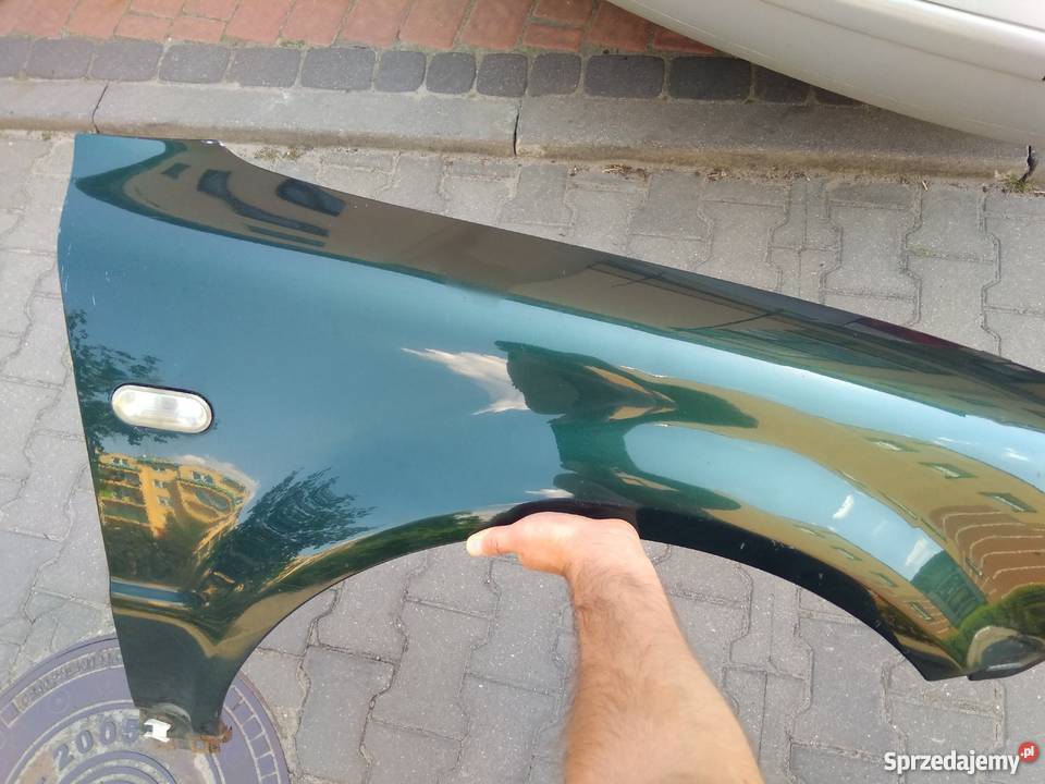 błotnik prawy przód do VW Passat B5 Części sprzedam