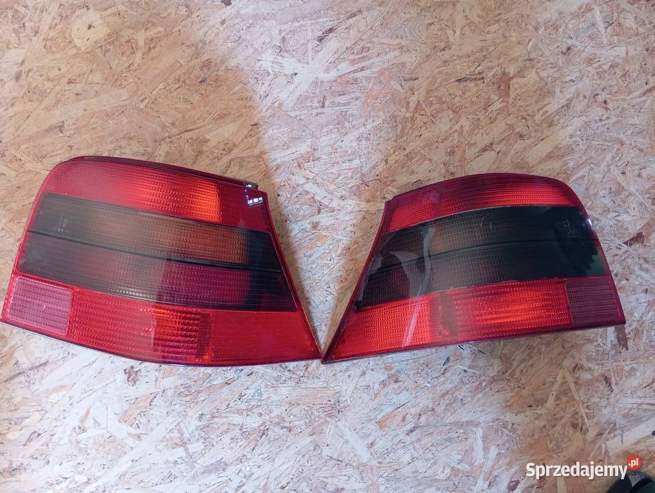 VW GOLF 4 Lampy tylne Oryginał Hella Lubin