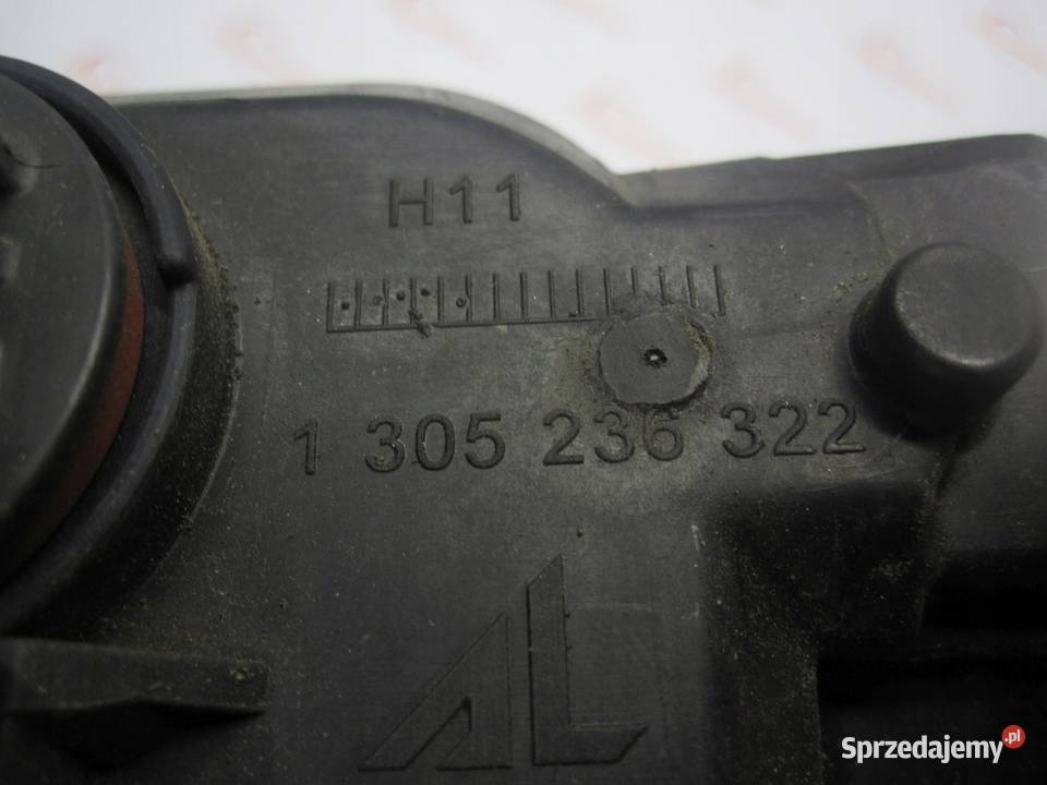 VW PASSAT CC 11r halogen lewy 7164855 osobowe Kielce