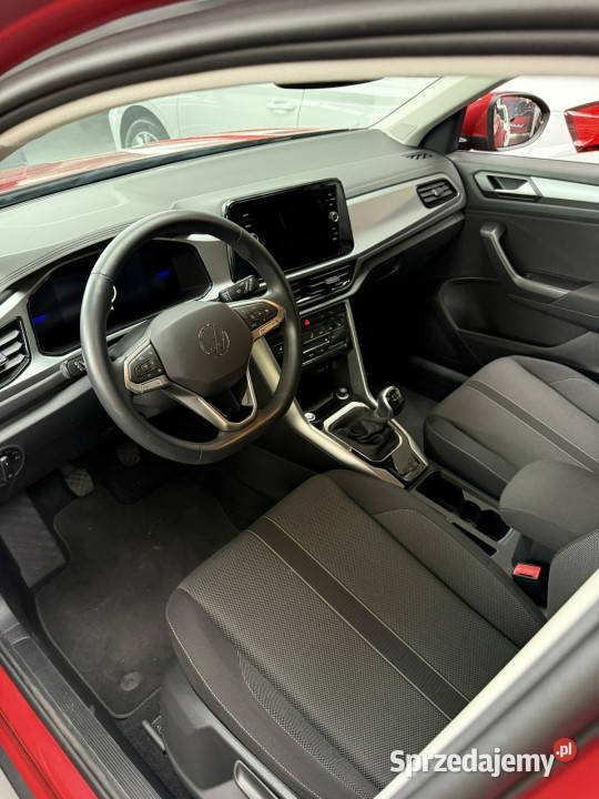 Volkswagen TRoc 15 150 Life manual I 20172025 bordowy