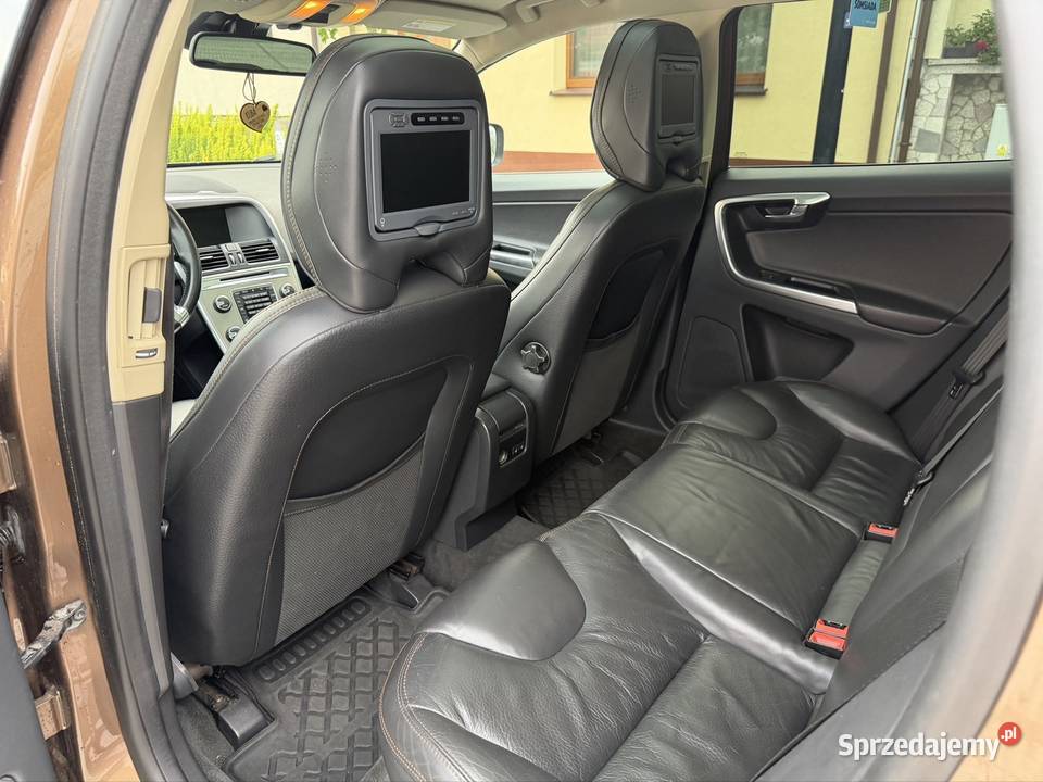 Volvo XC60 30 T6 LPG gniazdo USB Puławy sprzedam