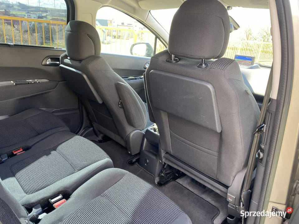 Peugeot 5008 Peugeot 5008 Opłacony 16 eHDI 114 tempomat Gostyń