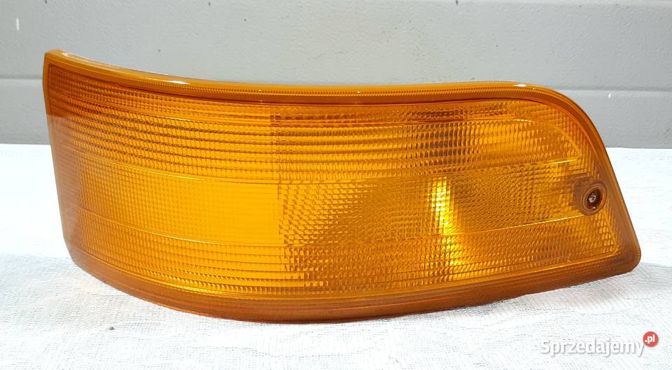 KIERUNKOWSKAZ PRAWY PRZÓD MERCEDES ATEGO dolnośląskie Mielęcin