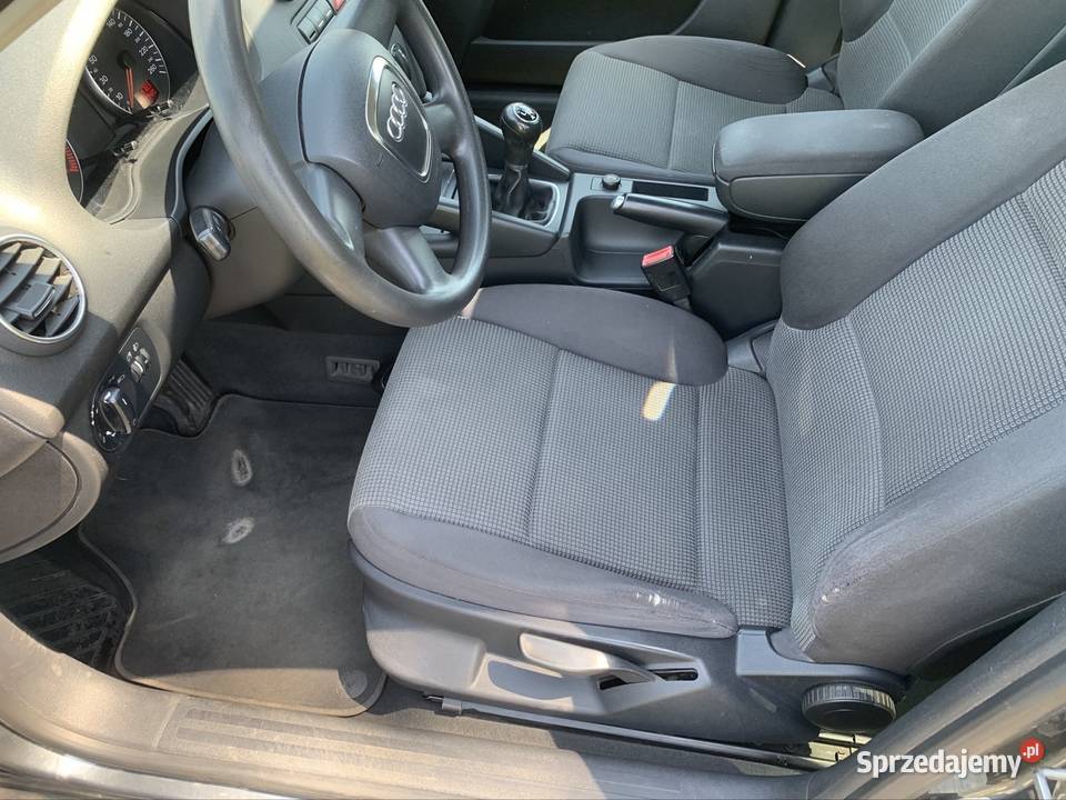 Audi a3 8p 16 fsi 2 kluczyki 278000km