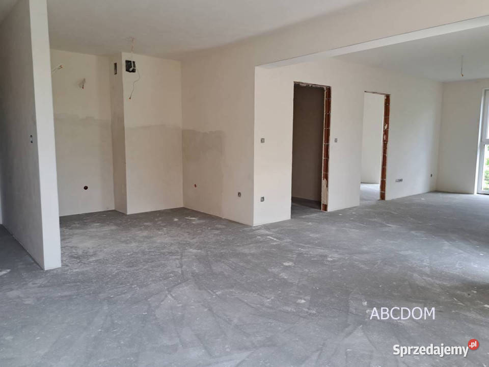 Wieliczka 5 pokoi 9880m2 balkon