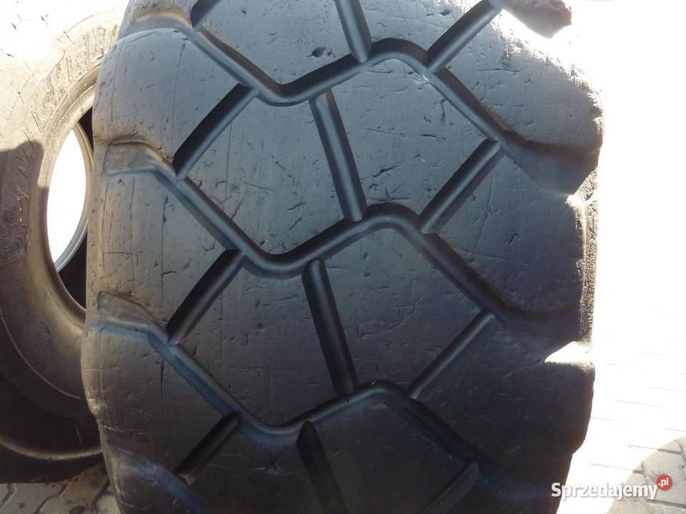 2x Opona używana przemysłowa 235R25 MICHELIN Zaścianki sprzedam