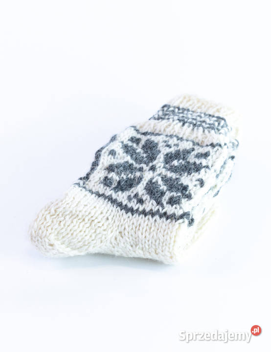Wełniane skarpetki z góralskim wzorem gwiazdy Szaflary sprzedam