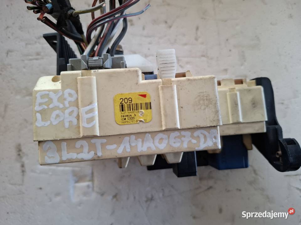 FORD EXPLORER 3 III skrzynka bezpieczników terenowe Kielce