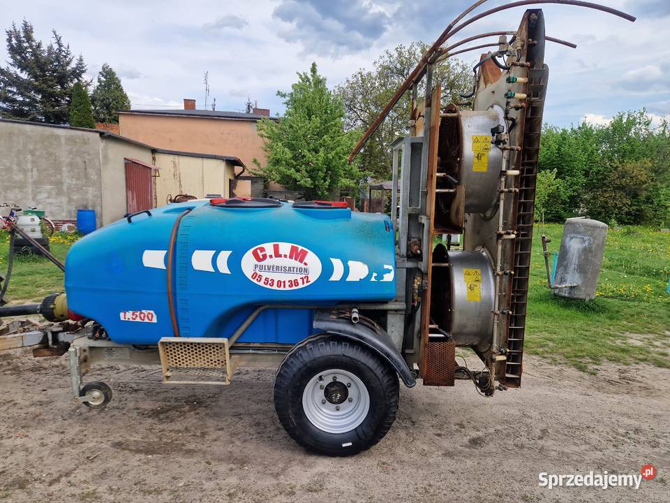 opryskiwacz sadowniczy CLM 1500 litrów kolumna Zelów