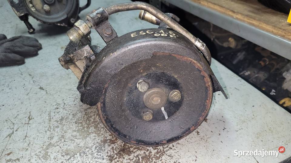 Pompa wspomagania Ford Escort 16 Łagów sprzedam