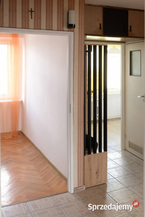 Mieszkanie na sprzedaż 62 m2 4 pokoje 3 piętro łódzkie Pabianice