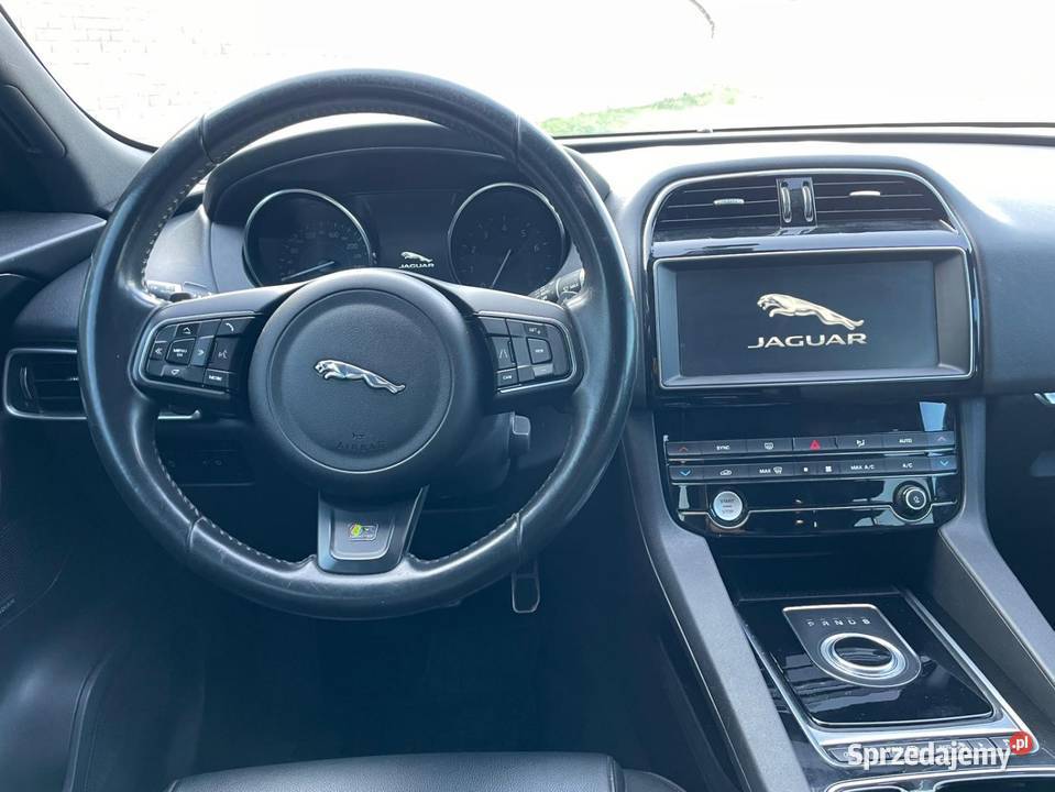 Jaguar FPace 25T 20i 250 AWD Prestige Serwis ASO Marki