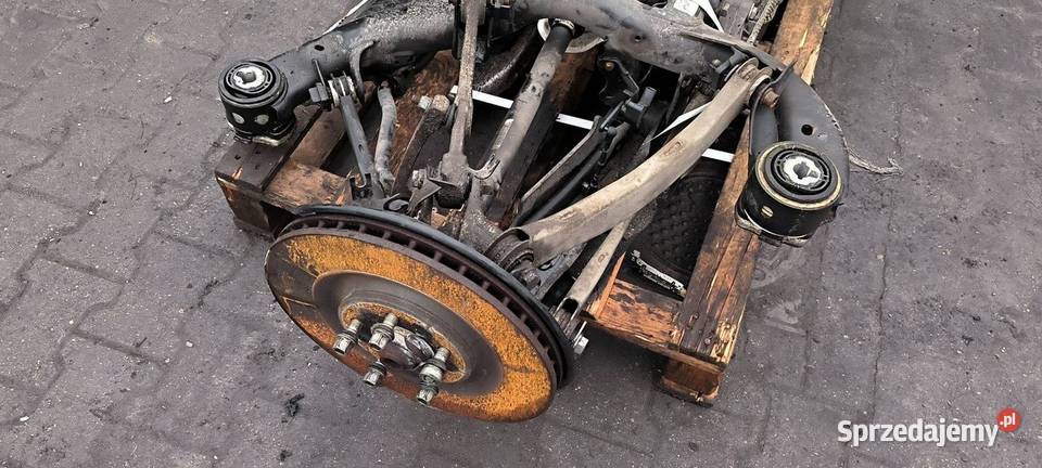 BELKA SANKI TYŁ AUDI A8 L D5 4N 4N0505235AE Pozostałe Lipno