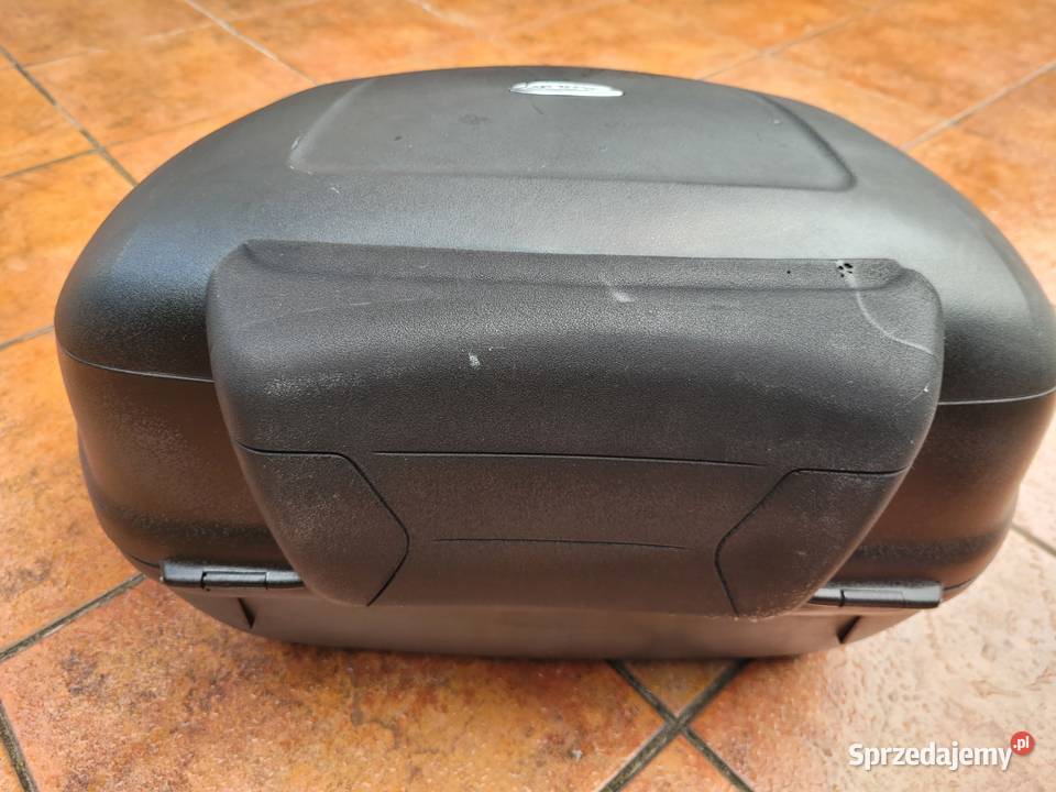 KUFER GIVI SIMPLY z oparciem pasazera i plyta Piła