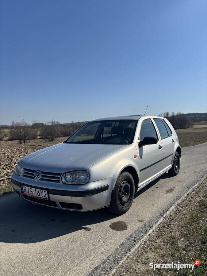 Golf 4 14 benzyna Jasło