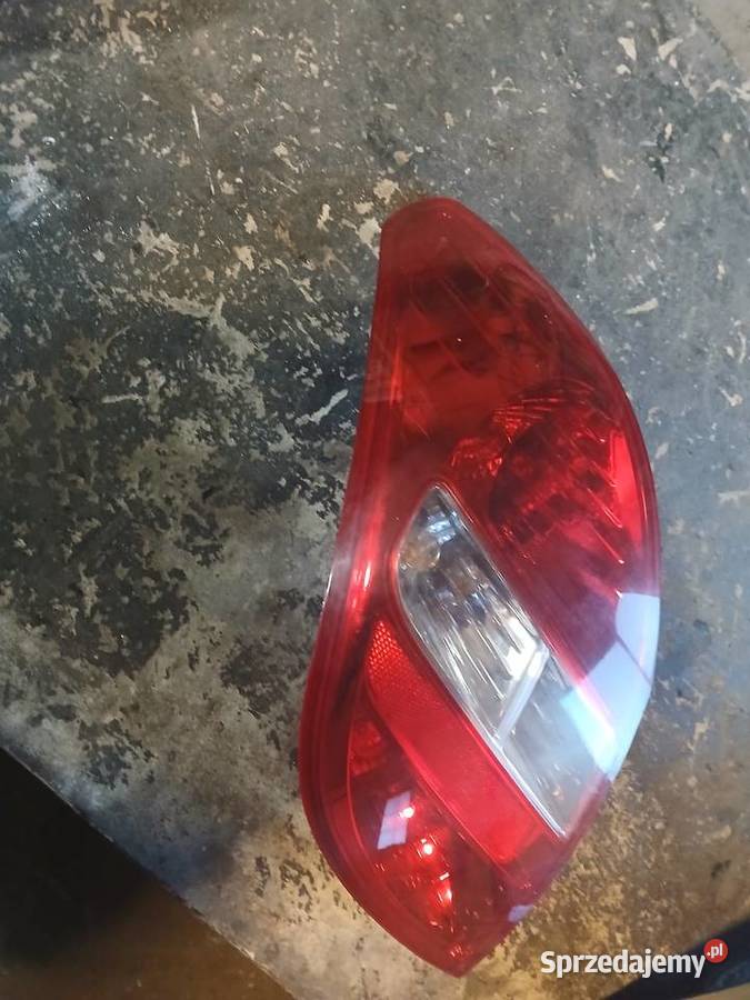 Lampa lewa tył tylna Hyundai i20 I 5D HB 2011r