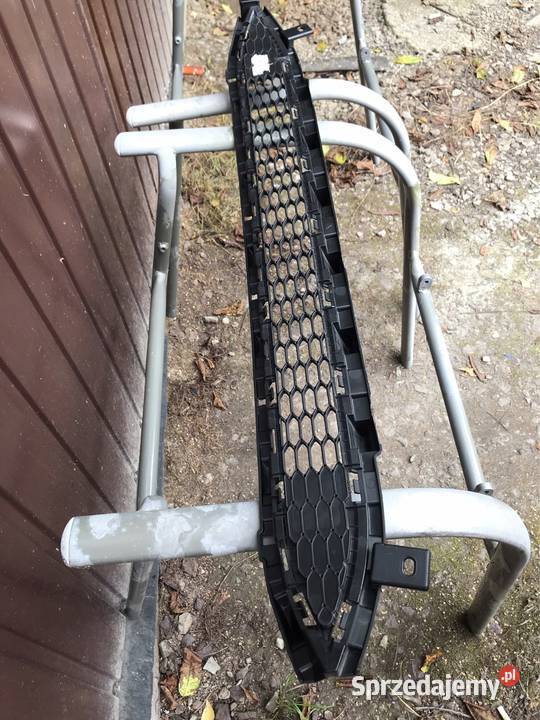 Hyundai I30 III lift kratka zderzak przód zderzaki Rzeszów