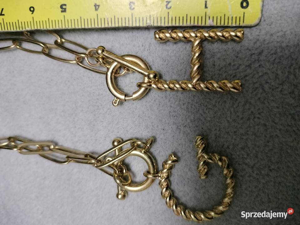 Łańcuszek z literką metalowy 1 sztuka biżuteria Choszczno