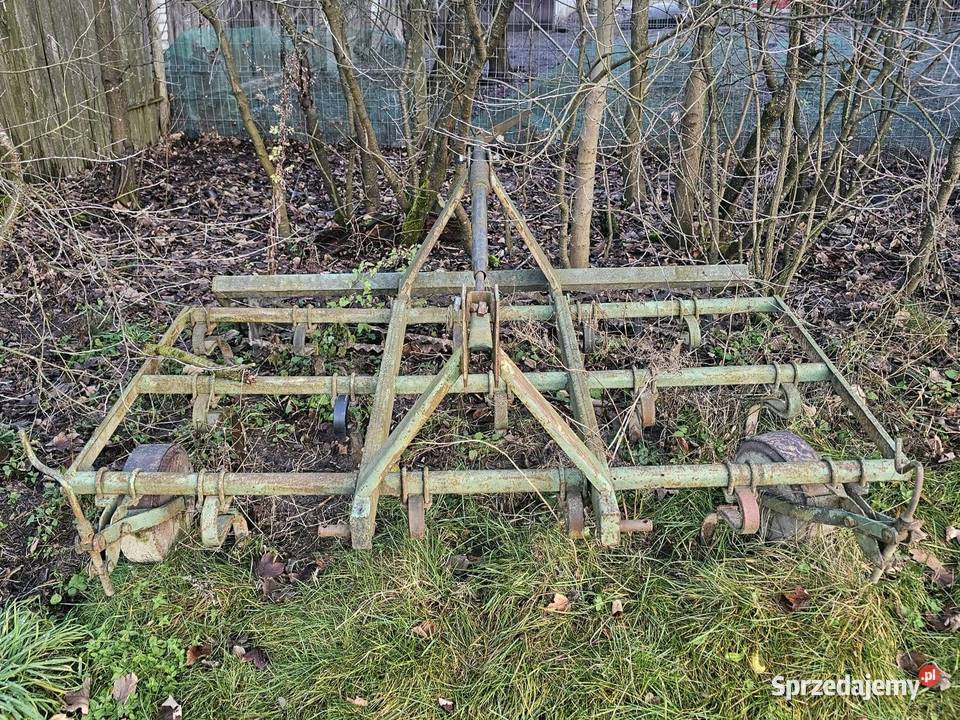 Kultywator z wałkiem 14 zębów 2m sprzedam