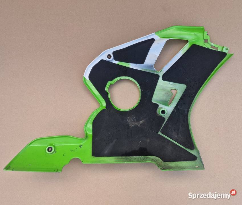 KAWASAKI ZXR 400 19892003 OWIEWKA BOK BOCZEK Szyby i owiewki Bieleń
