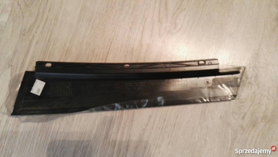 SKODA SUPERB 2 II NOWA LISTWA BOCZNA DRZWI