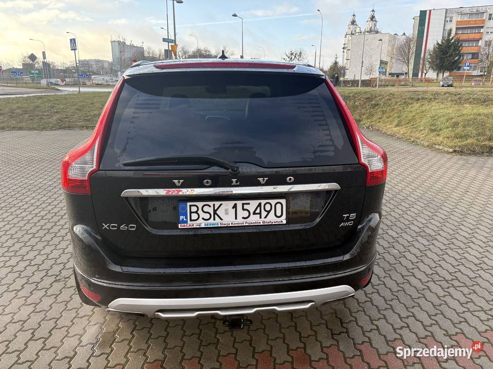 Sprzedam zadbane Volvo XC60 T5 AWD 2017 XC 60 XC 60