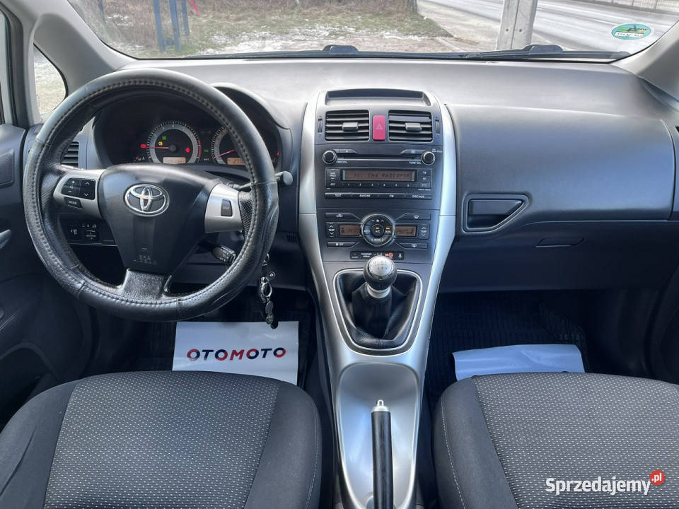 Toyota Auris 16 1wł SERWIS ASO Climatronic możliwa zamiana Auris Toyota śląskie